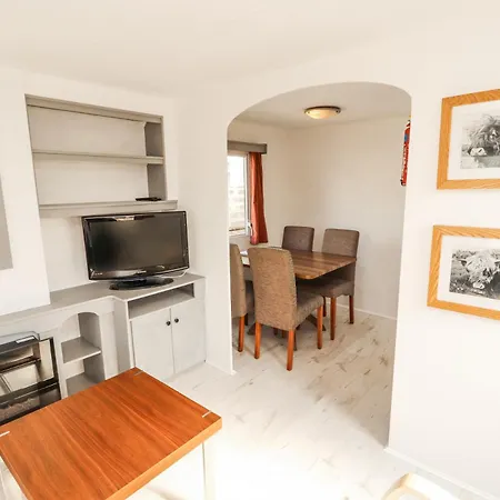 No 29 Wyndham Hall *